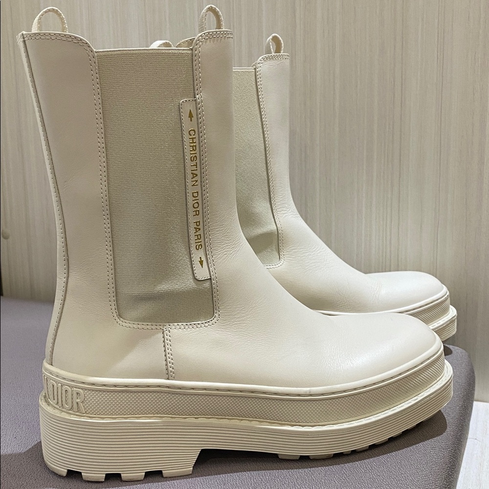 Christian Dior Trial Leather Chelsea Boots